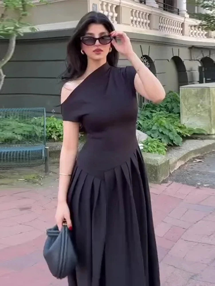 Sleeveless Round Neck Flowy Maxi Dress